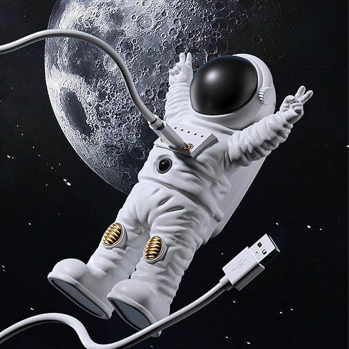 Astronaut Essential Oil Diffuser - SmartPursue™